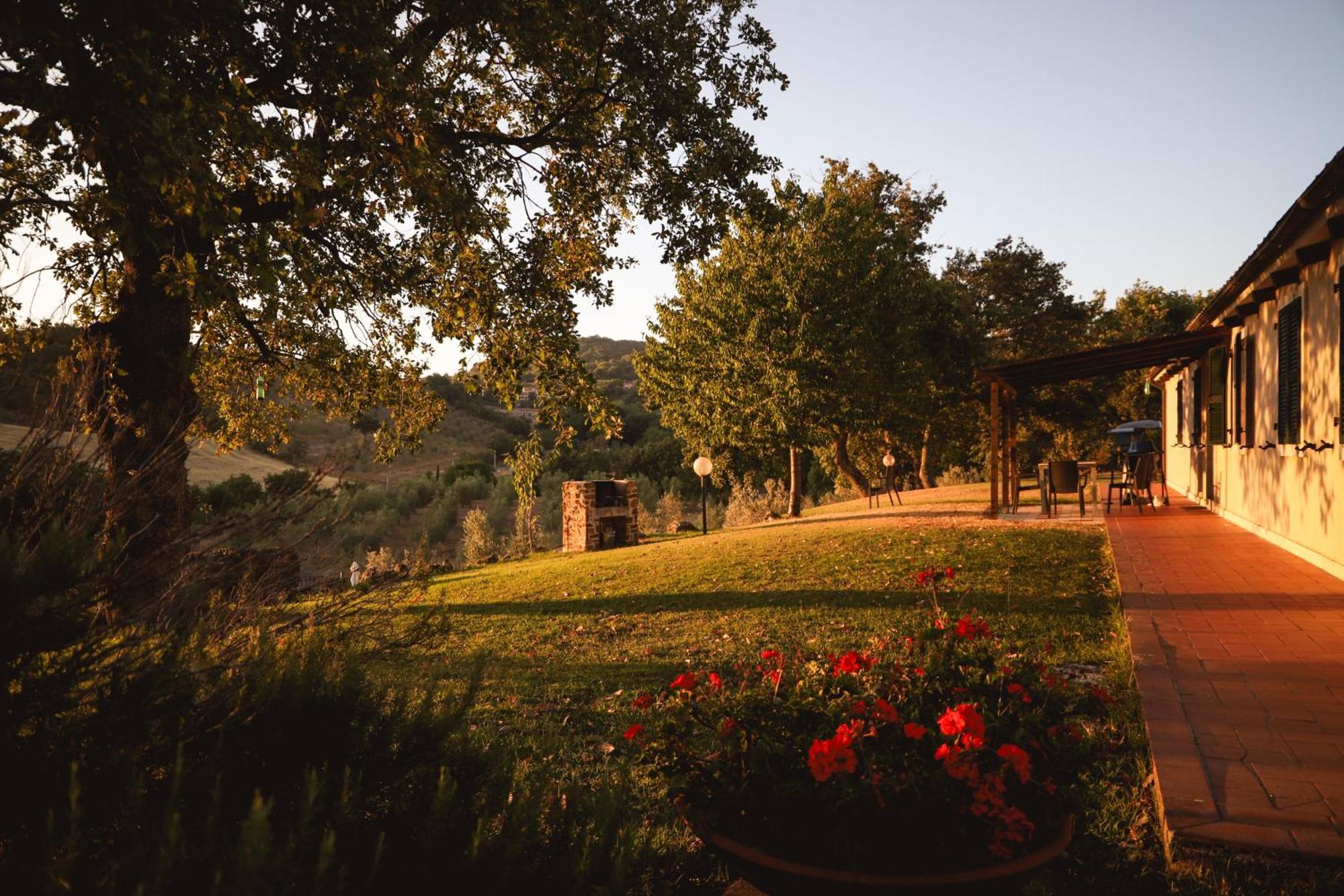 Bio Agriturismo Poggio Aione Saturnia Exterior photo